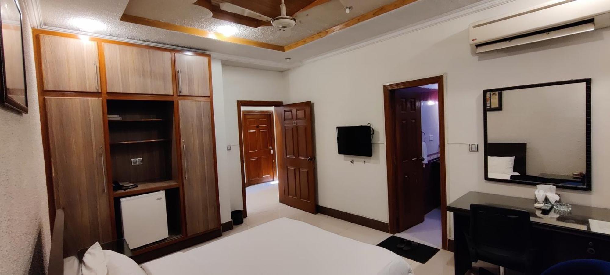 فندق Capri Executive اسلام اباد المظهر الخارجي الصورة